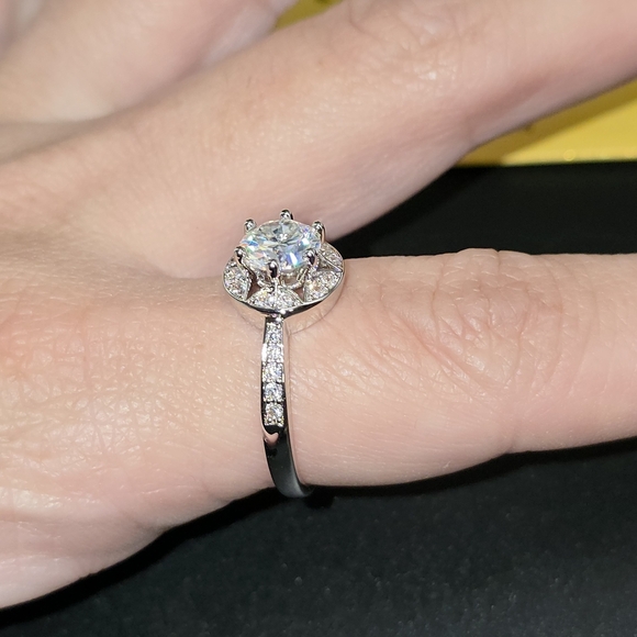 2CTW Moissanite Diamond Gold Filled Ring - Picture 4 of 6